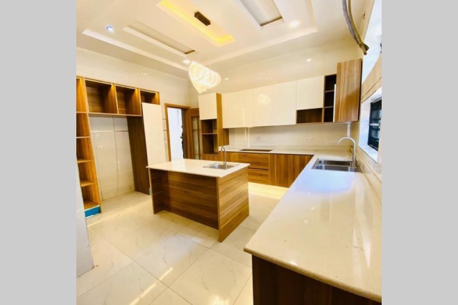 VERY LOVELY 5 BEDROOM FULLY DETACHED FOR SALE IN LEKKI