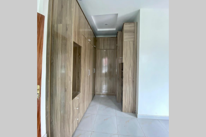 4 bedroom semi detached duplex