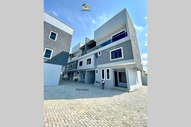 5 bedroom terrace duplex