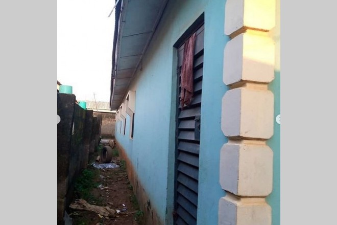 A 2 bedroom flat with 2 unit of mini flat