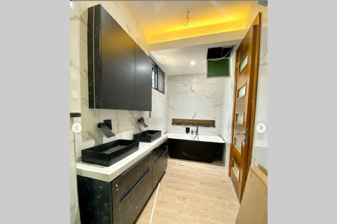 Massive 5 bedrooms Home