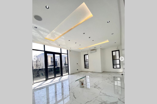 Massive 5 bedrooms Home