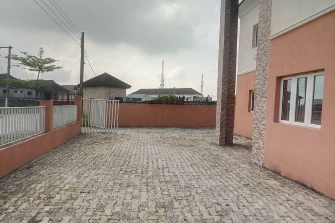 Newly built beautiful 4 bedroom duplex