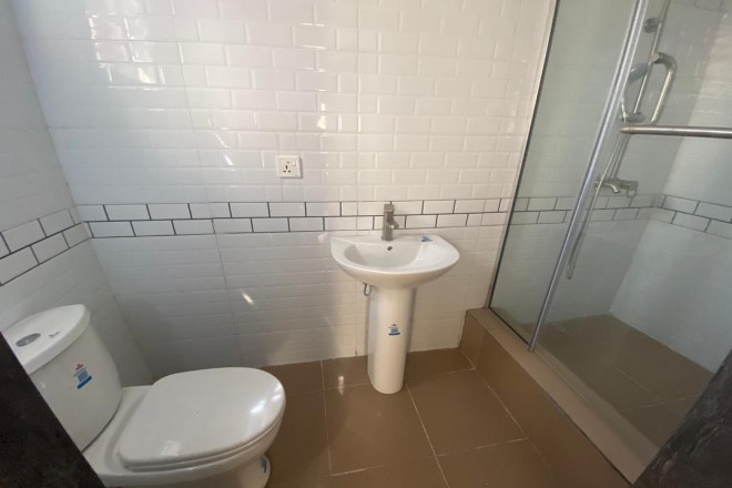 Brand new and tastefully finished 4 bedroom duplex