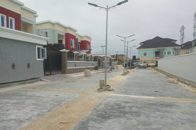 Top Notch finished 4 bedroom duplex