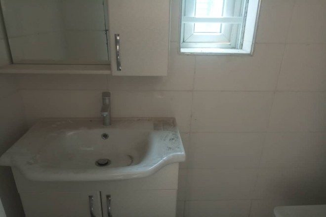 Top Notch finished 4 bedroom duplex